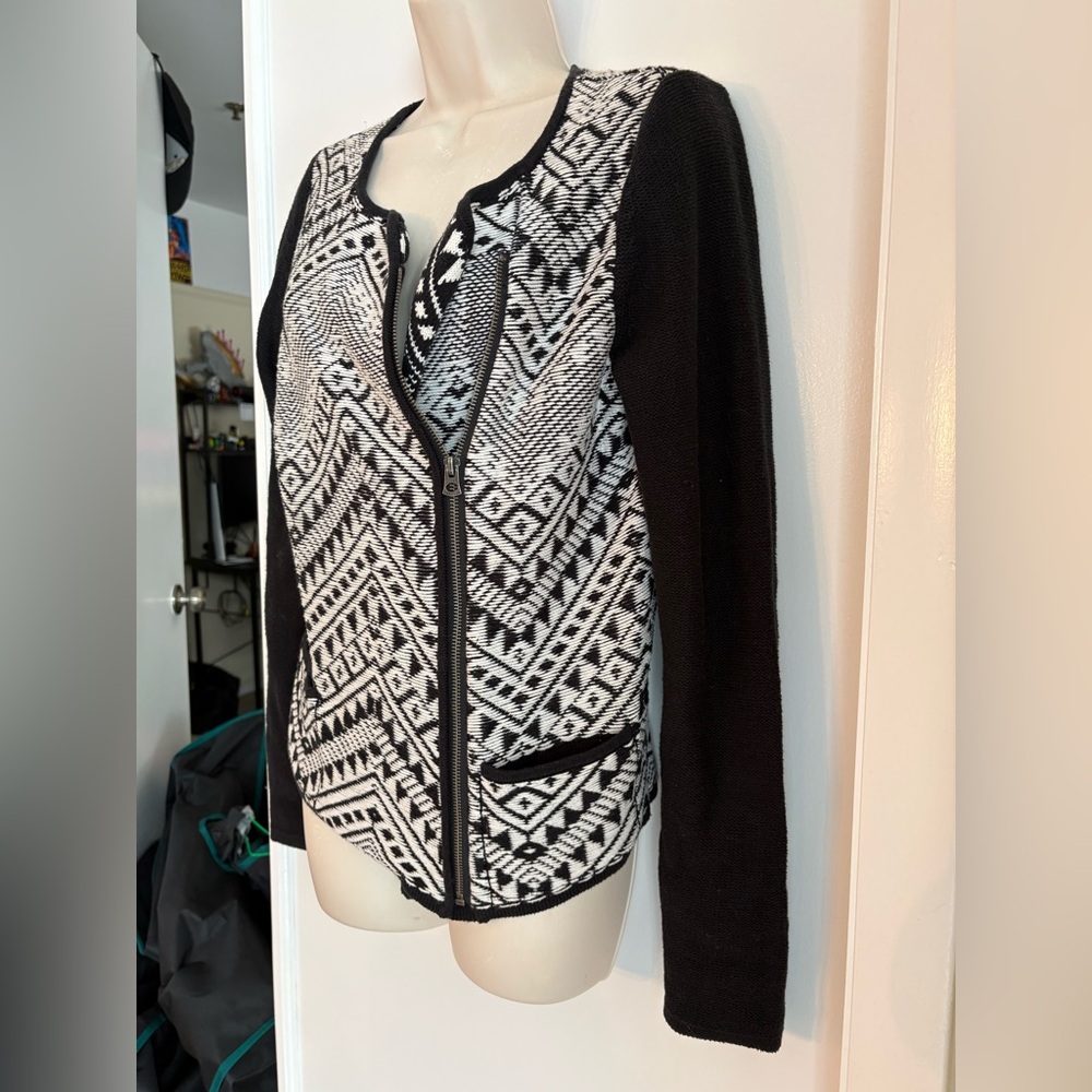 Lucky Brand Black and White Geometric Patterned Jacket Cardigan Sweater - Picture 4 of 7